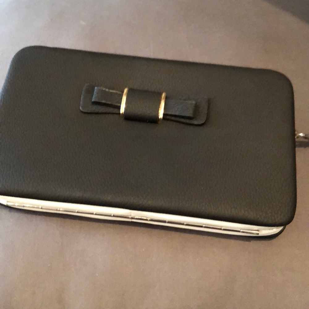 Hard Case Wallet